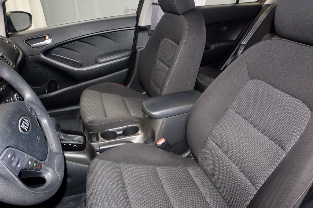 Used 2017 Kia Forte LX FWD image 22