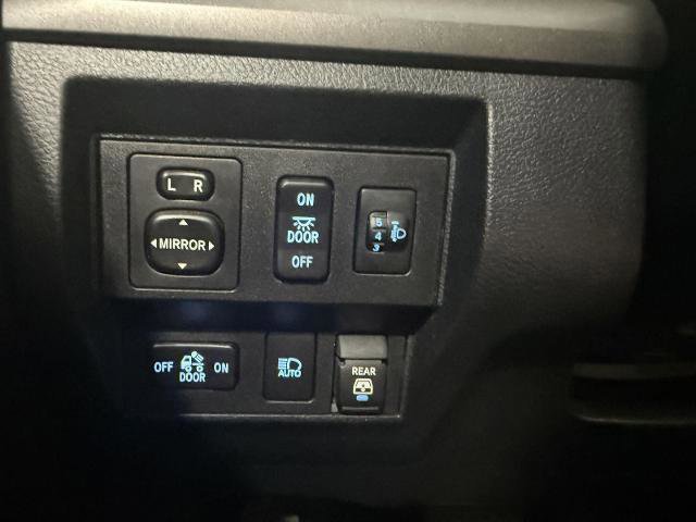 Used 2020 Toyota Tundra SR5 w/ SR5 Upgrade Package AWD/4WD image 28