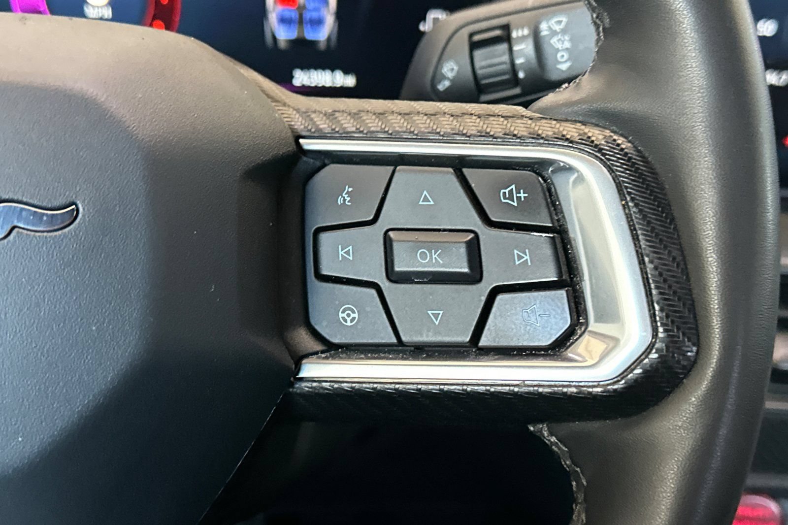 Certified 2024 Ford Mustang Coupe RWD image 25