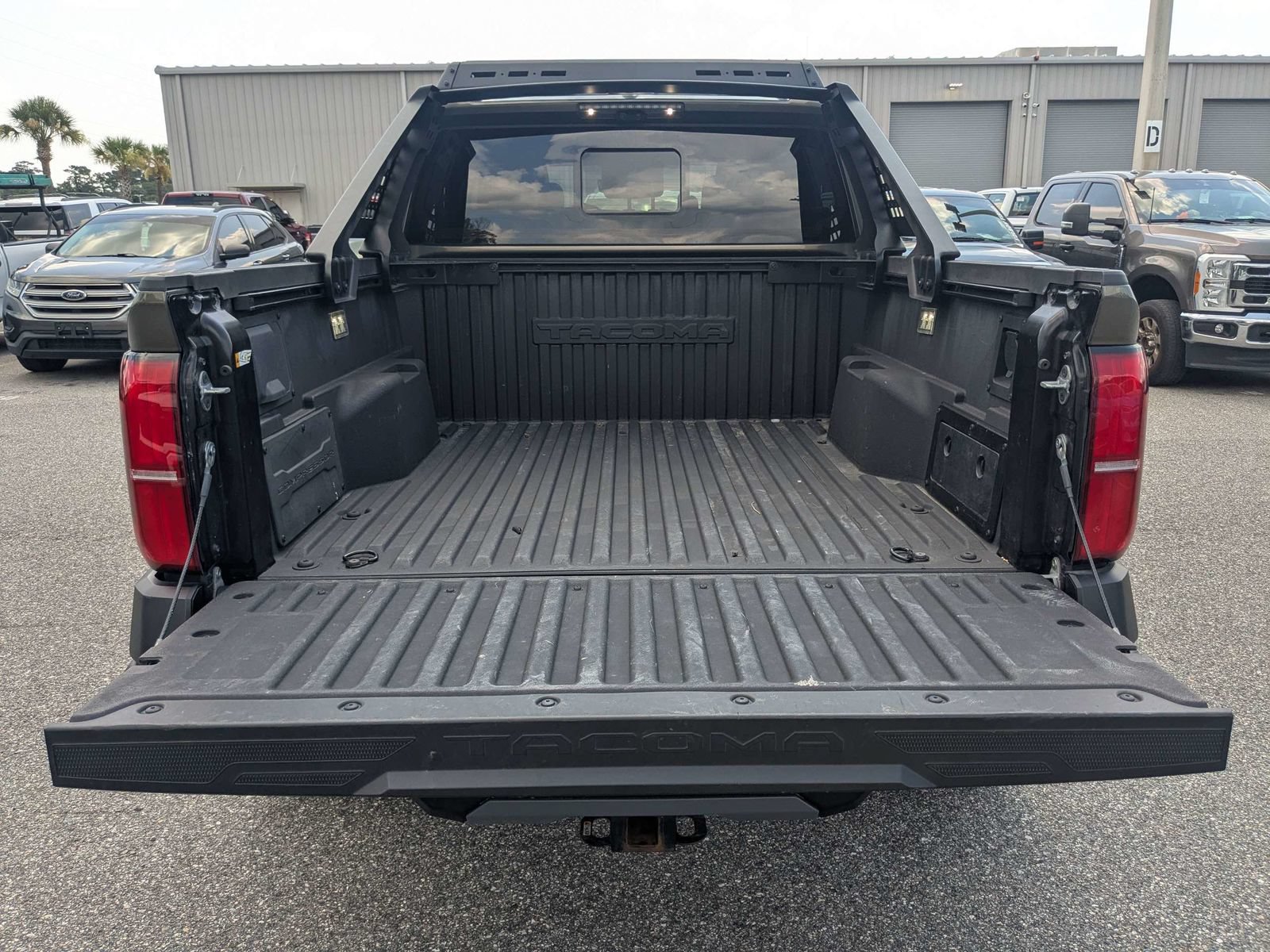 Used 2025 Toyota Tacoma 4x4 Double Cab Hybrid image 13