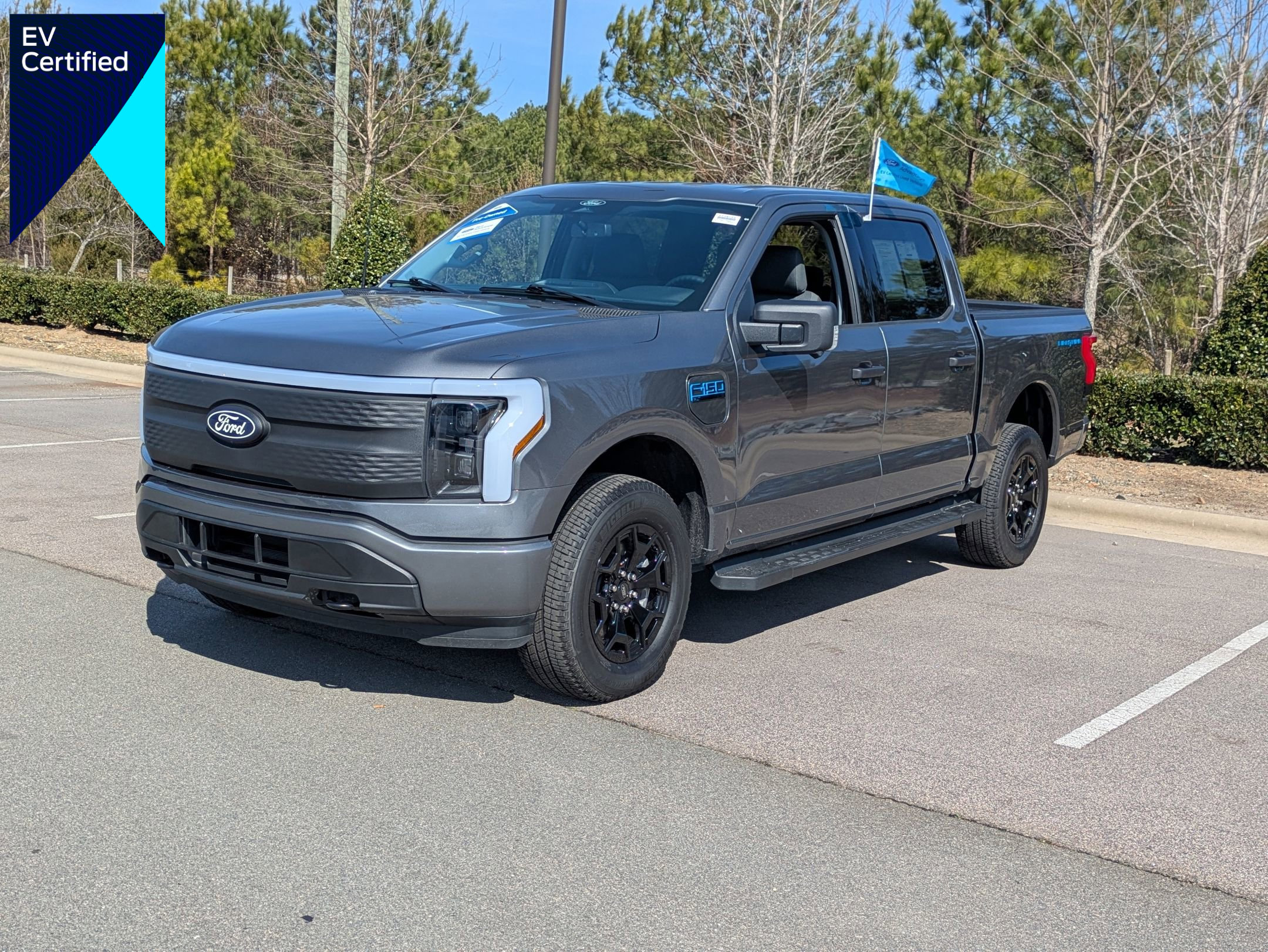 Certified 2025 Ford F150 Lightning XLT image 1