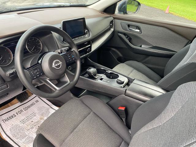 Used 2022 Nissan Rogue SV AWD/4WD image 16