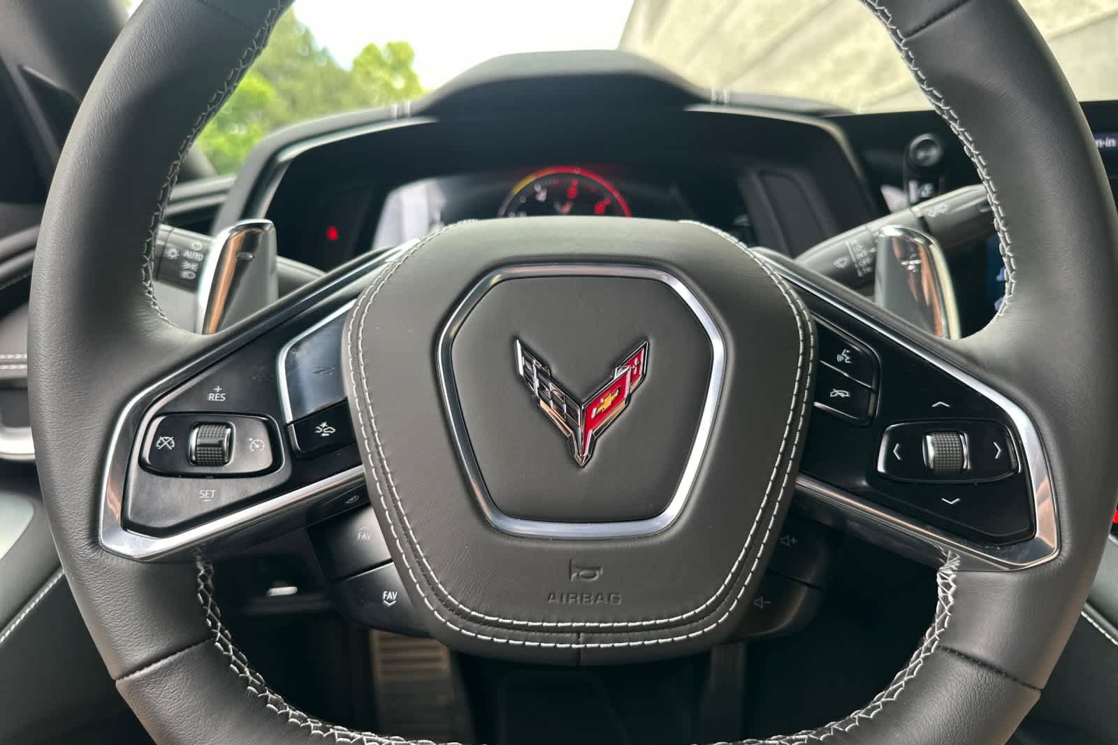 Used 2025 Chevrolet Corvette Stingray Coupe w/ 1LT RWD image 22