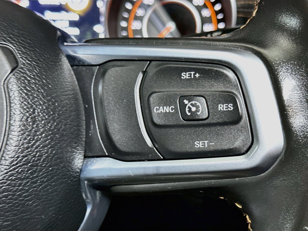 Used 2021 Jeep Gladiator Overland AWD/4WD image 36