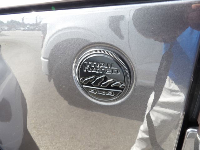 Used 2022 Jeep Wrangler Unlimited Sahara AWD/4WD image 20