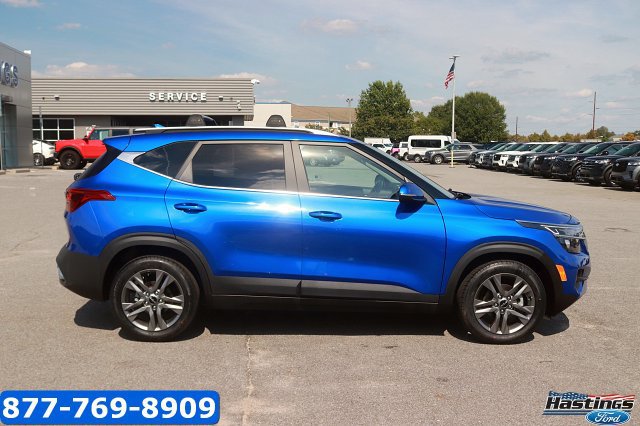 Used 2023 Kia Seltos S w/ Navigation Package FWD image 4