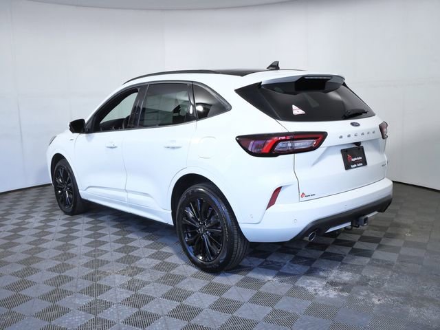 Certified 2024 Ford Escape ST-Line Elite w/ Premium Technology Package AWD/4WD image 6