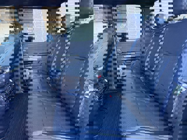 Certified 2022 Ford F150 Lariat w/ Equipment Group 502A High image 17