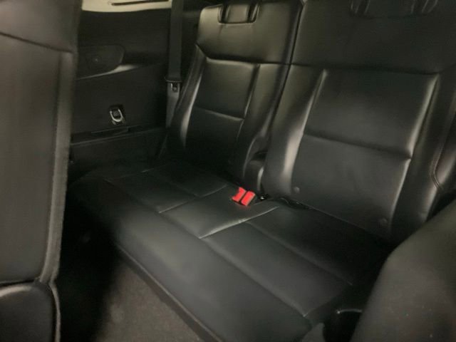 Certified 2025 Ford Explorer ST-Line w/ ST-Line Street Pack image 17