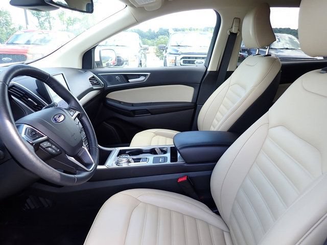 Certified 2024 Ford Edge SEL w/ Convenience Package AWD/4WD image 16