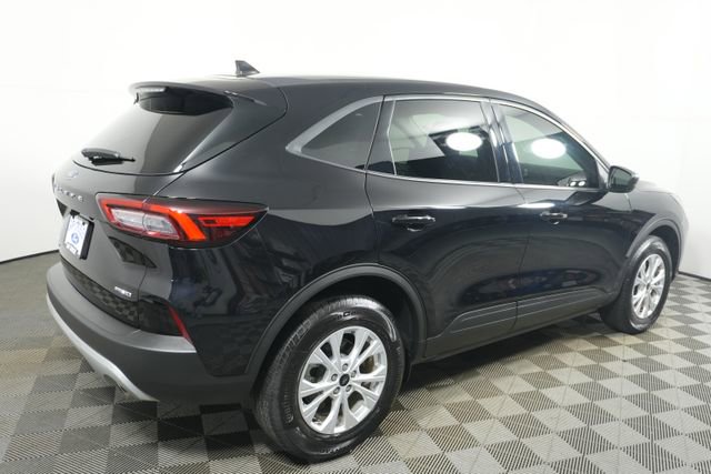 Certified 2025 Ford Escape Active AWD/4WD image 3