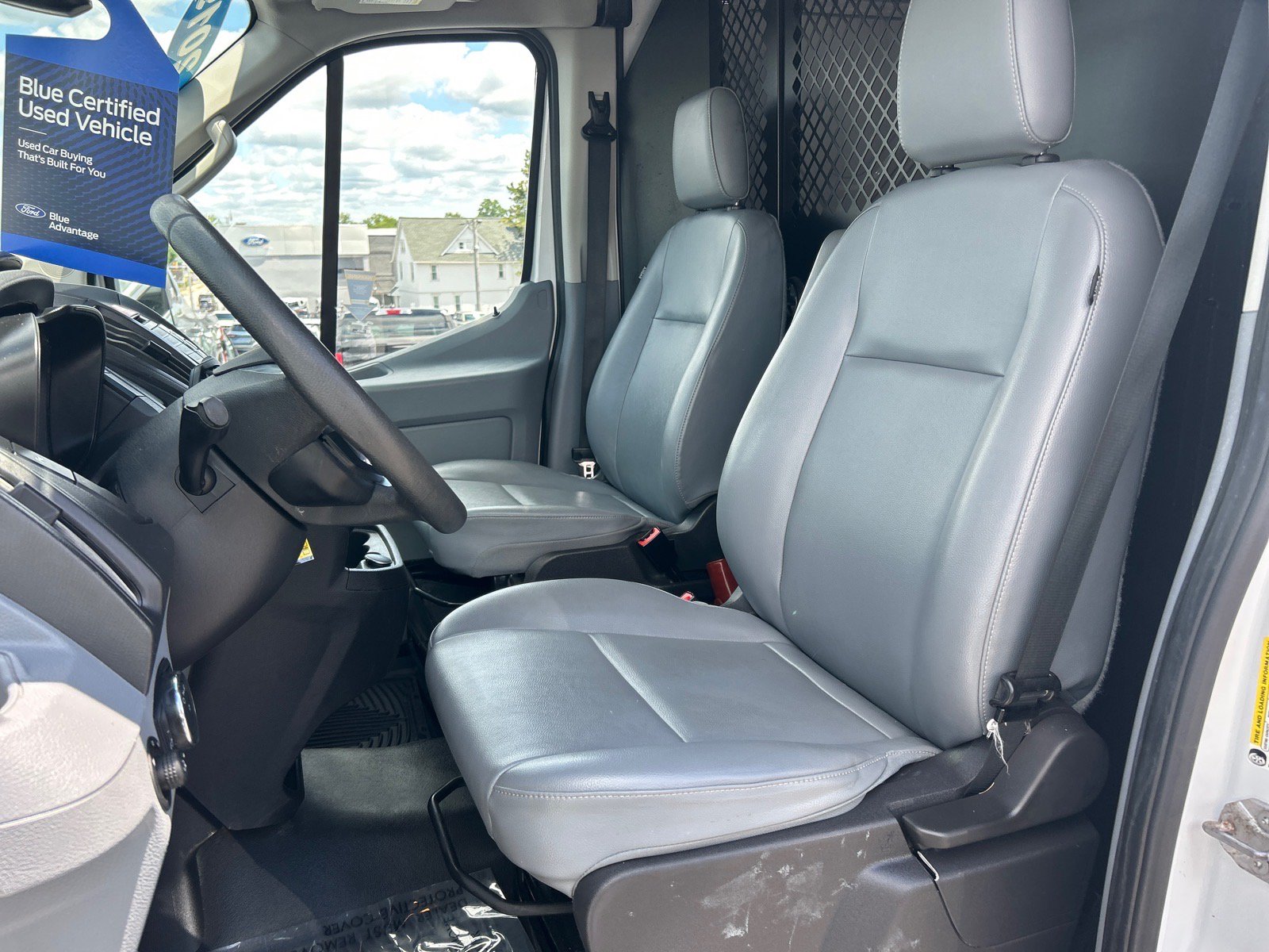 Certified 2019 Ford Transit 150 130 Medium Roof RWD image 7