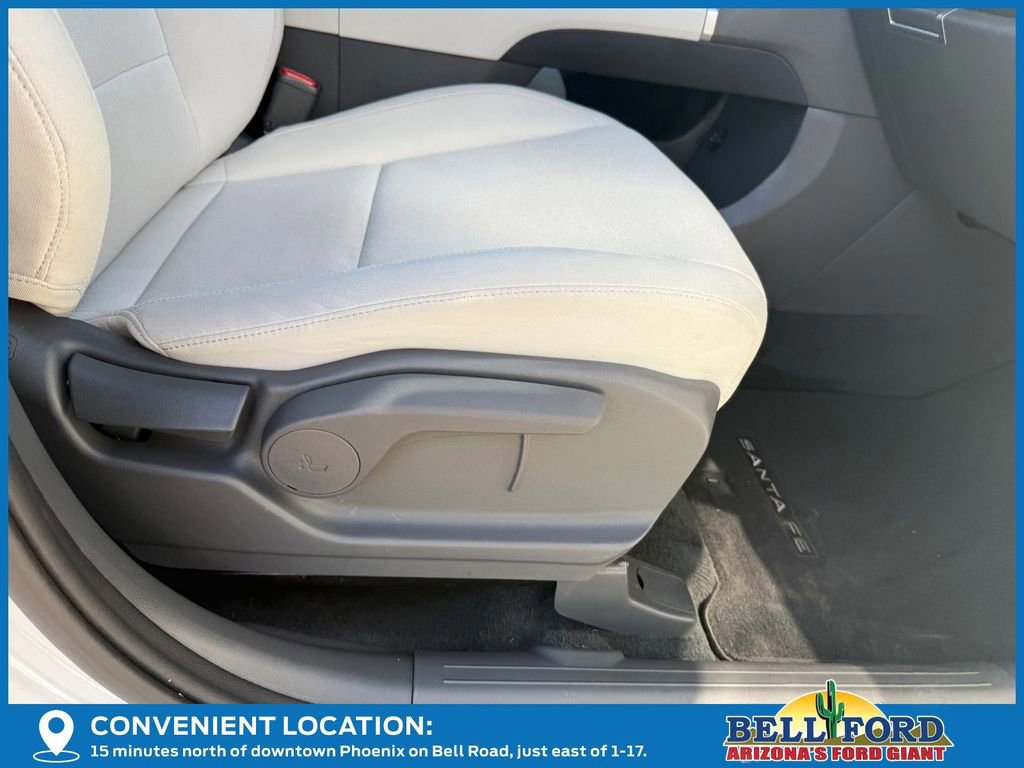 Used 2025 Hyundai Santa Fe SE image 10