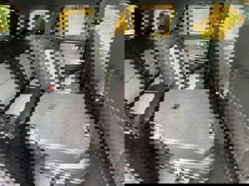 Certified 2022 Ford Explorer XLT w/ Equipment Group 202A image 46