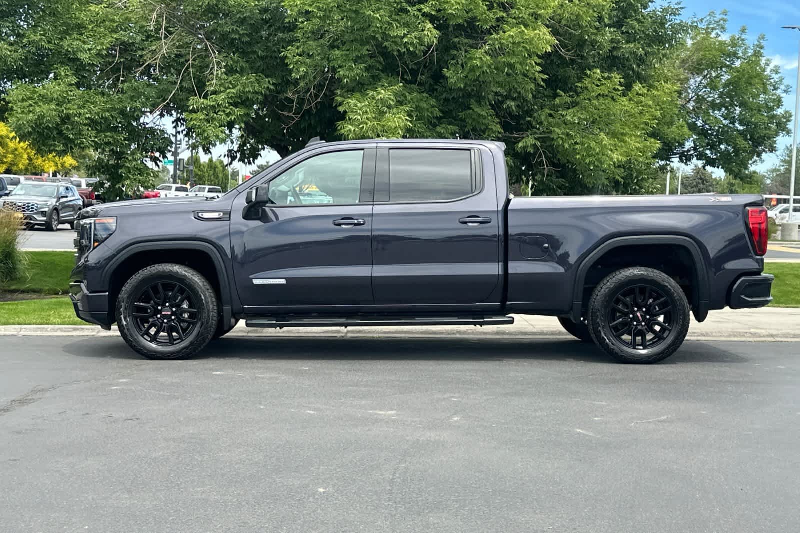 Used 2026 GMC Sierra 1500 Elevation w/ Elevation Premium Package AWD/4WD image 5
