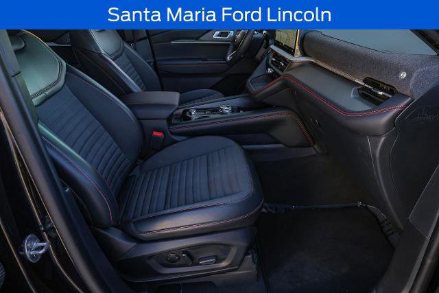 Certified 2025 Ford Explorer ST-Line w/ ST-Line Street Pack image 39