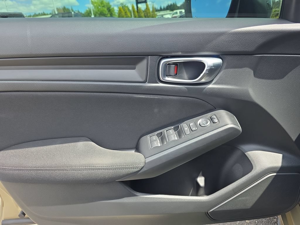 Used 2025 Honda Civic Sport image 16