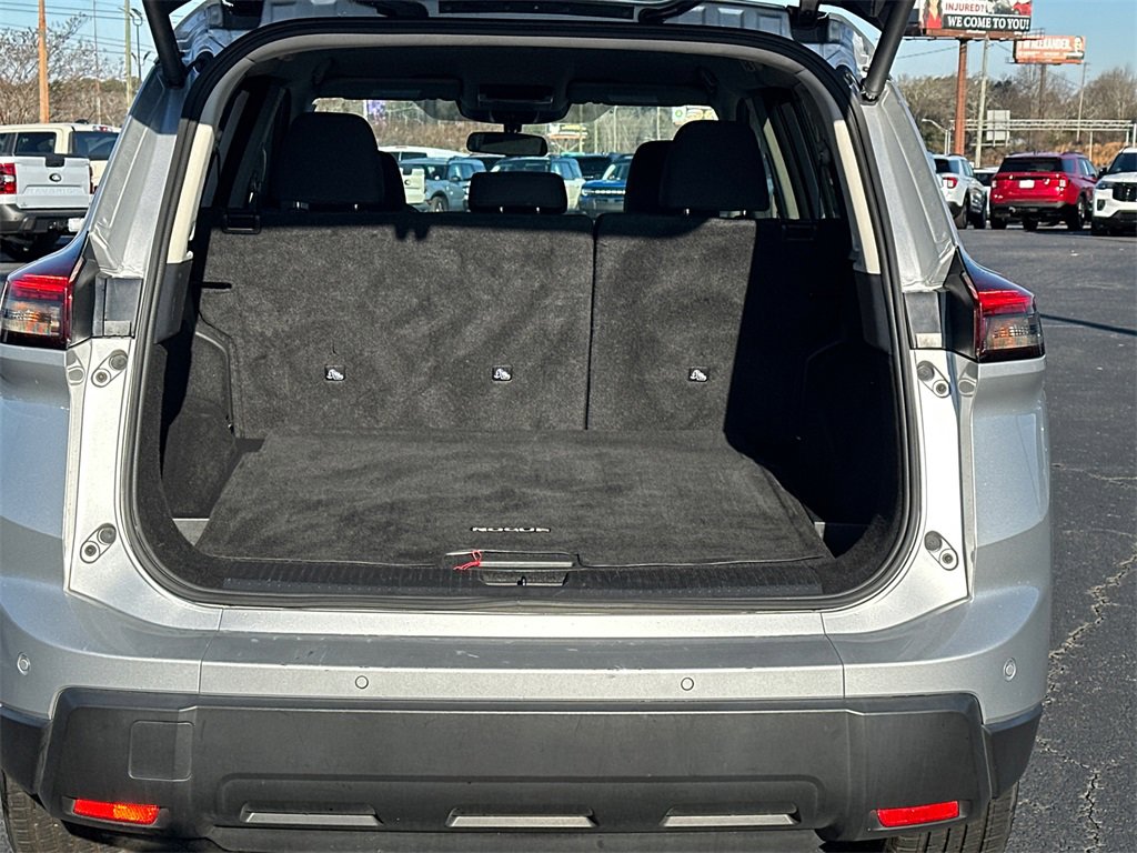 Used 2024 Nissan Rogue SV image 18
