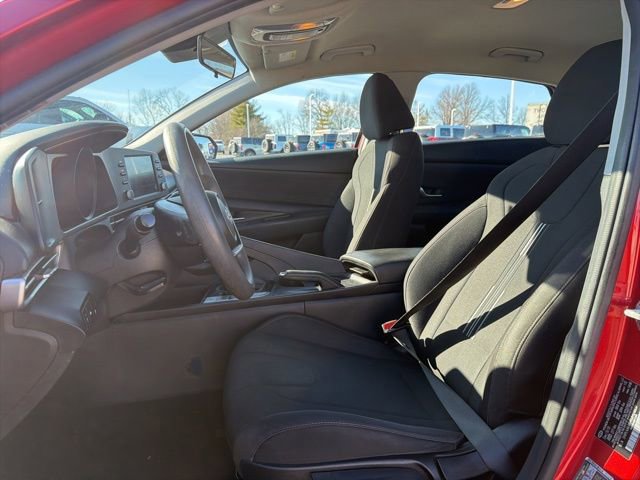 Used 2021 Hyundai Elantra SEL image 16