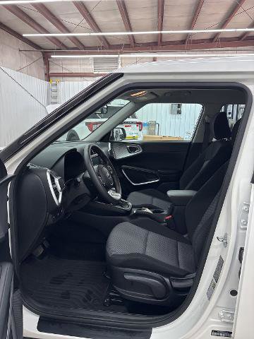 Used 2021 Kia Soul LX image 7