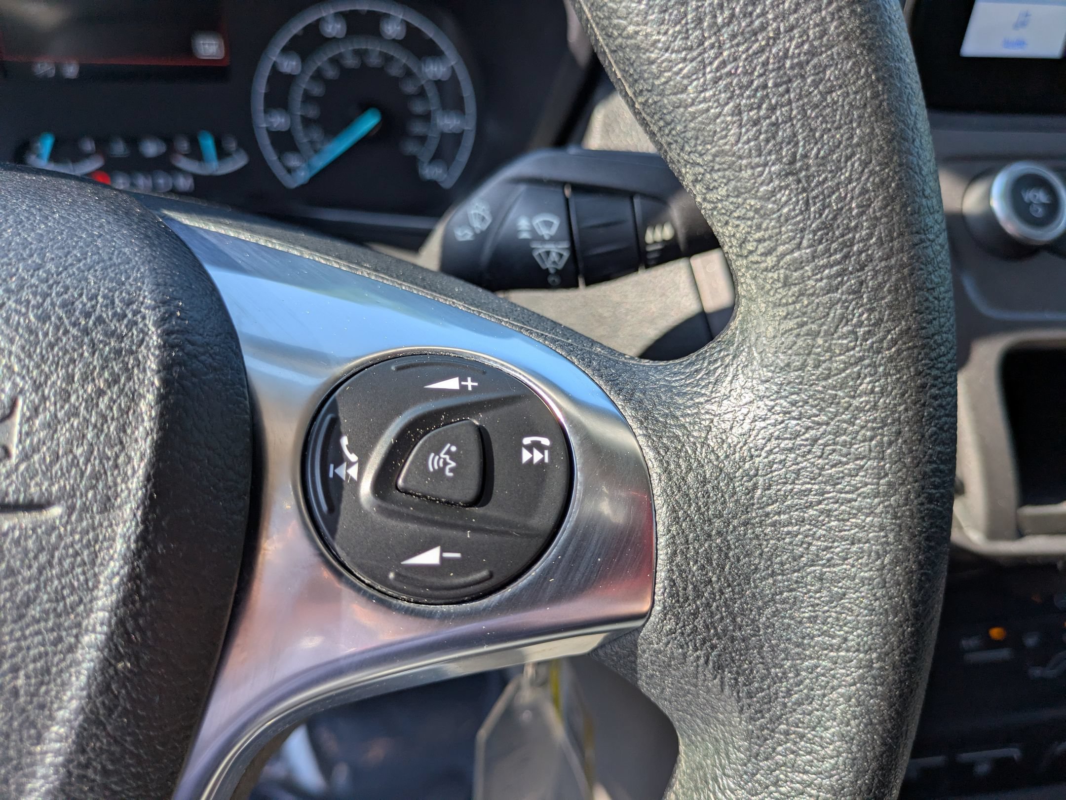Certified 2023 Ford Transit Connect XLT FWD image 19