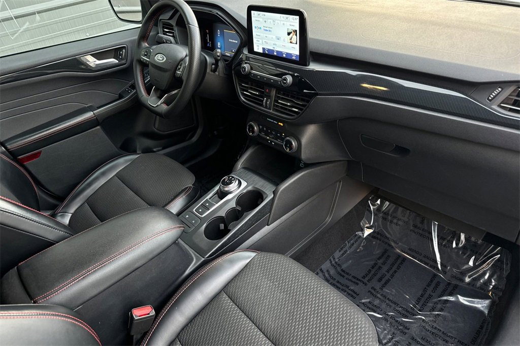 Certified 2023 Ford Escape ST-Line image 16