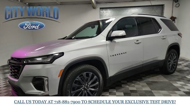 Used 2022 Chevrolet Traverse RS image 8