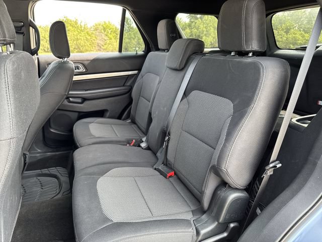 Certified 2018 Ford Explorer XLT w/ Equipment Group 201A FWD image 22