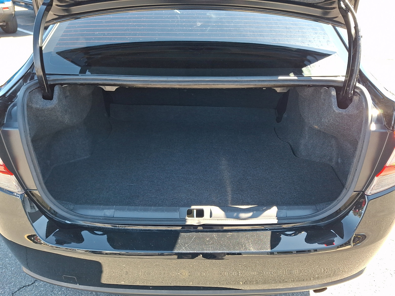 Used 2019 Subaru Impreza 2.0i Premium image 30