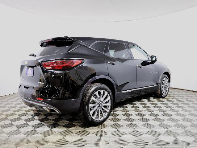 Used 2025 Chevrolet Blazer Premier w/ Driver Confidence II Package image 4