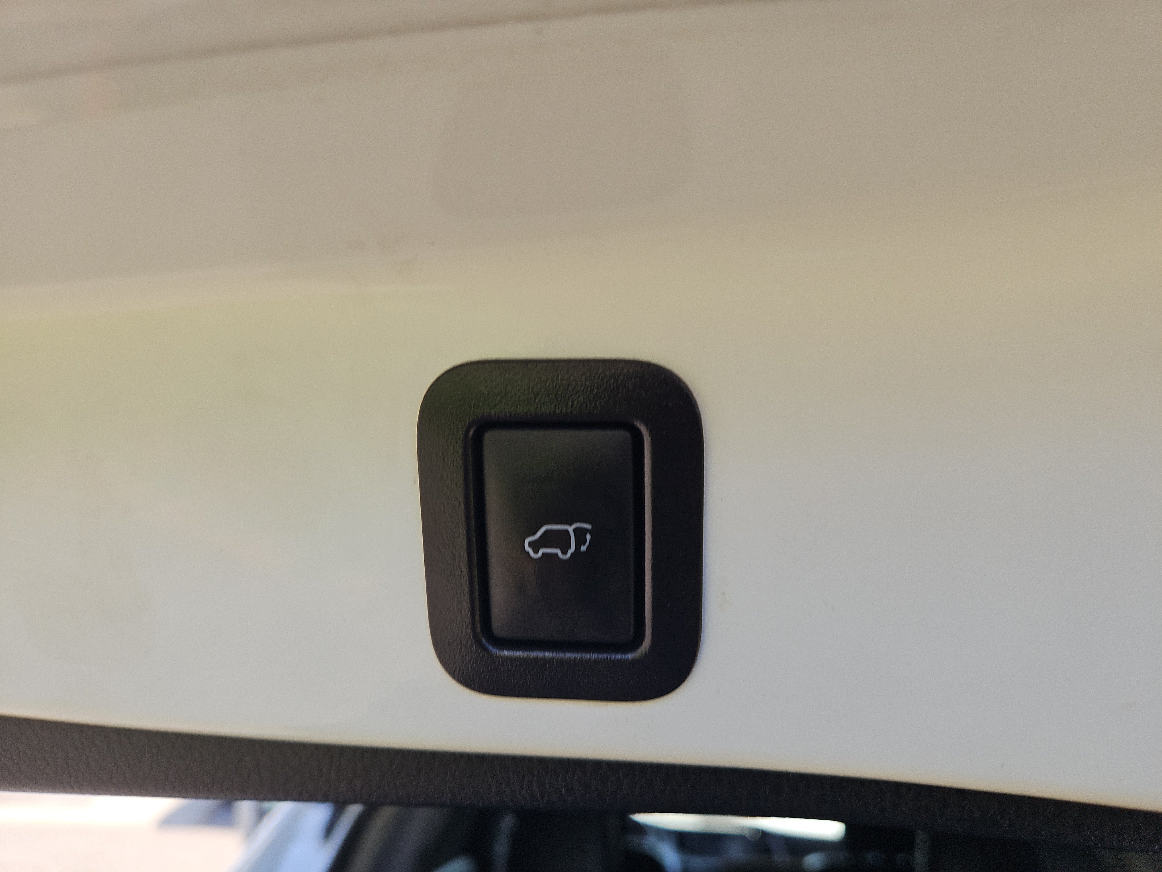 Used 2018 Toyota Highlander XLE AWD/4WD image 21
