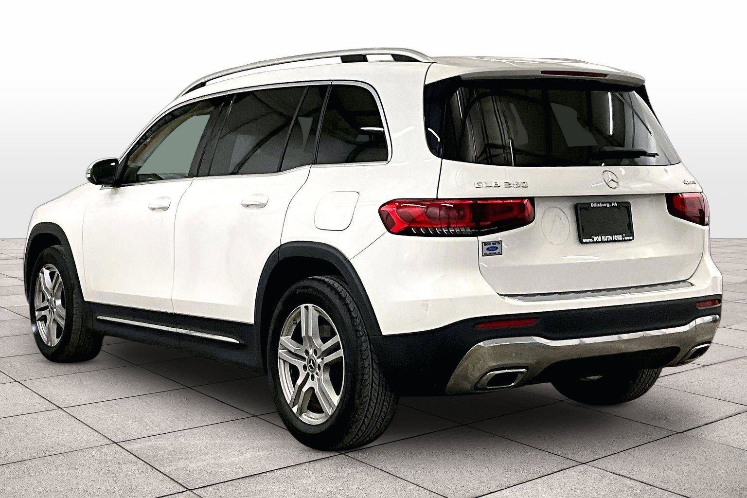 Used 2021 Mercedes-Benz GLB 250 4MATIC image 10