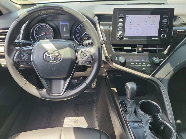 Used 2024 Toyota Camry SE image 9