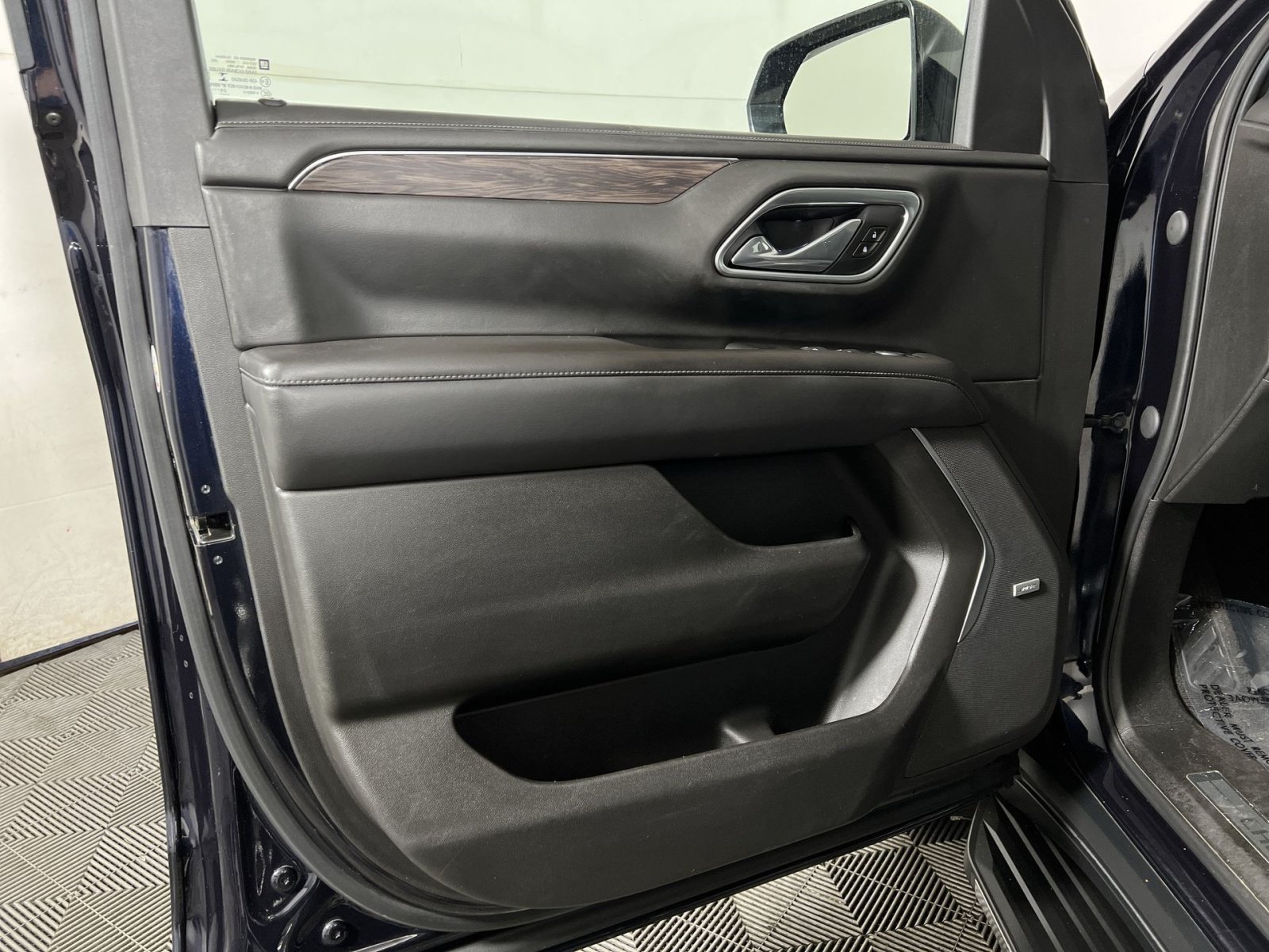 Used 2021 Chevrolet Tahoe LT AWD/4WD image 14