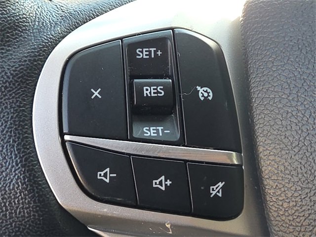 Certified 2022 Ford Explorer XLT w/ Equipment Group 202A image 25