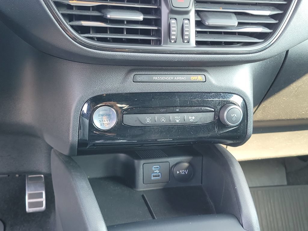Certified 2023 Ford Escape ST-Line w/ Tech Pack #1 AWD/4WD image 28