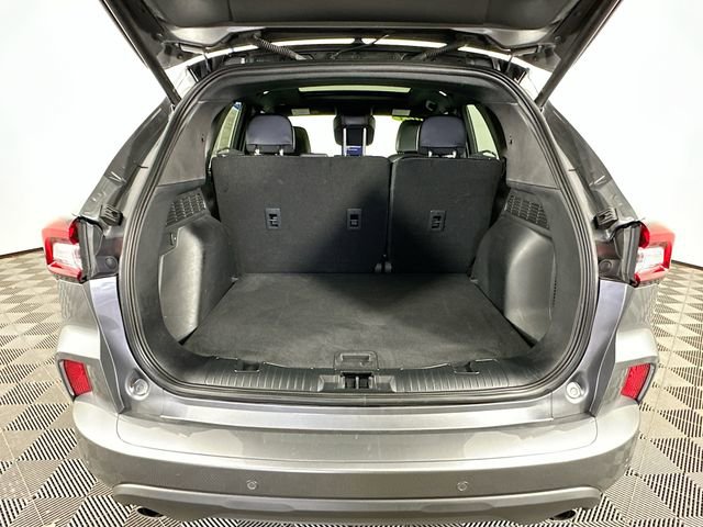 Certified 2024 Ford Escape ST-Line w/ Tech Pack #1 AWD/4WD image 33