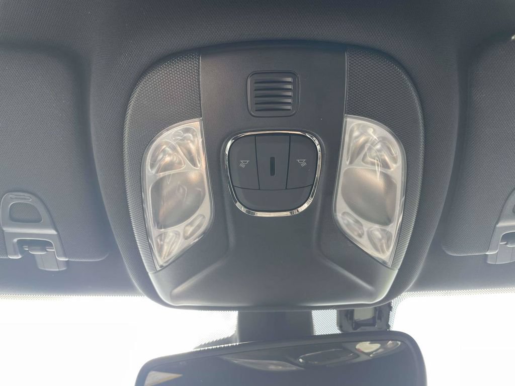 Used 2025 Jeep Compass Limited AWD/4WD image 28