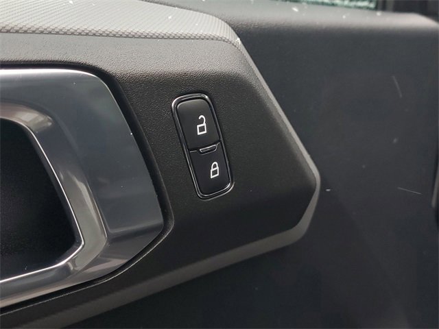 Certified 2023 Ford Bronco Black Diamond image 10