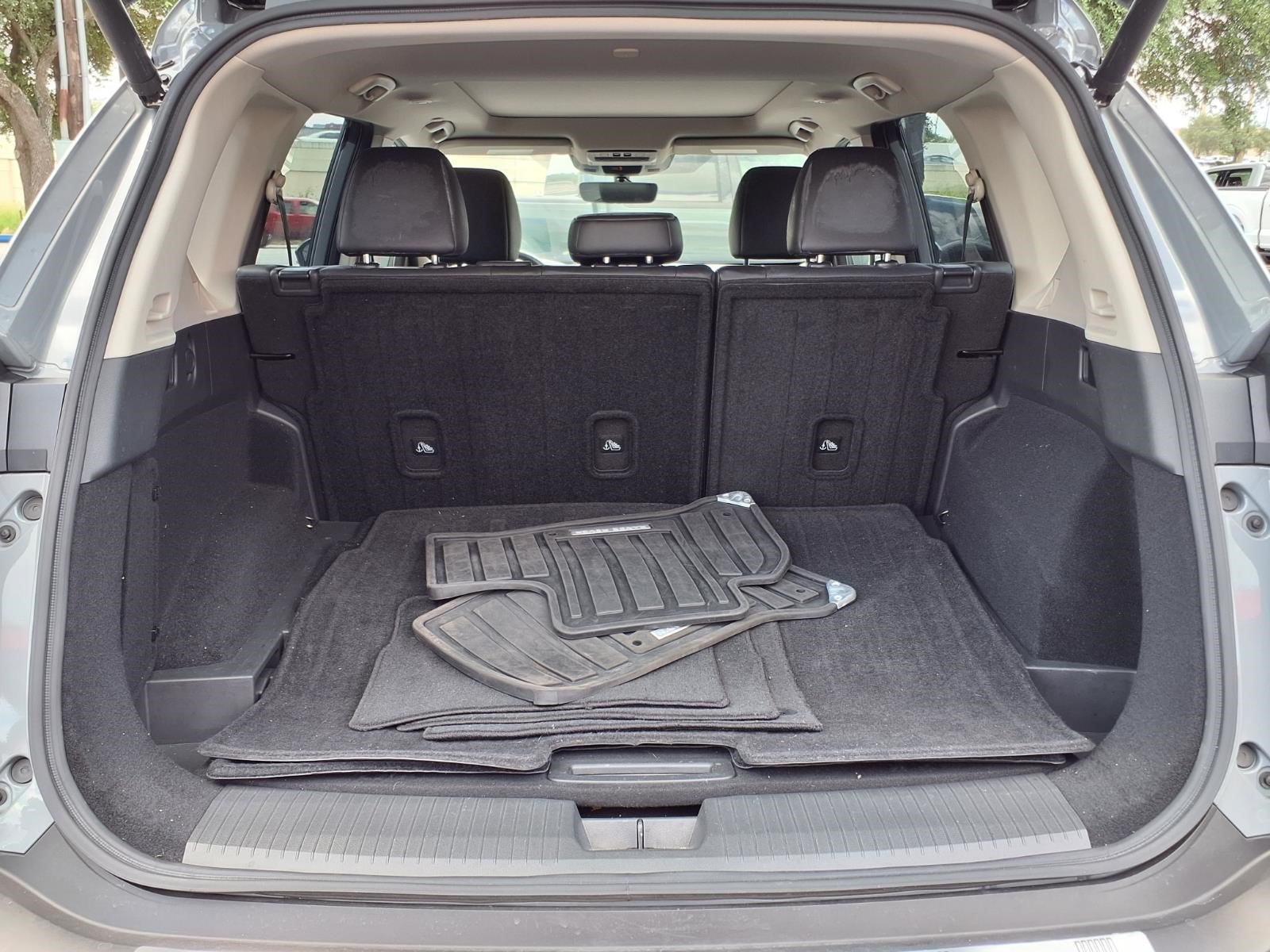 Used 2023 Nissan Rogue Platinum w/ Platinum Premium Package FWD image 12