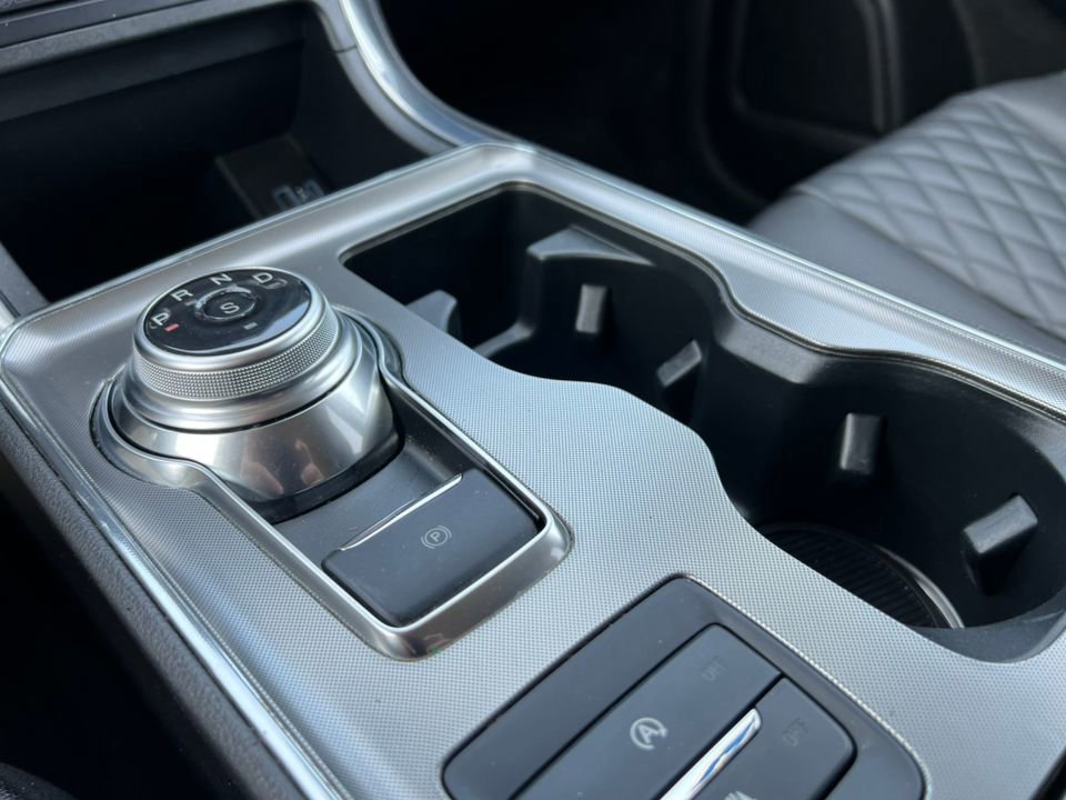 Certified 2024 Ford Edge Titanium w/ Equipment Group 301A AWD/4WD image 28