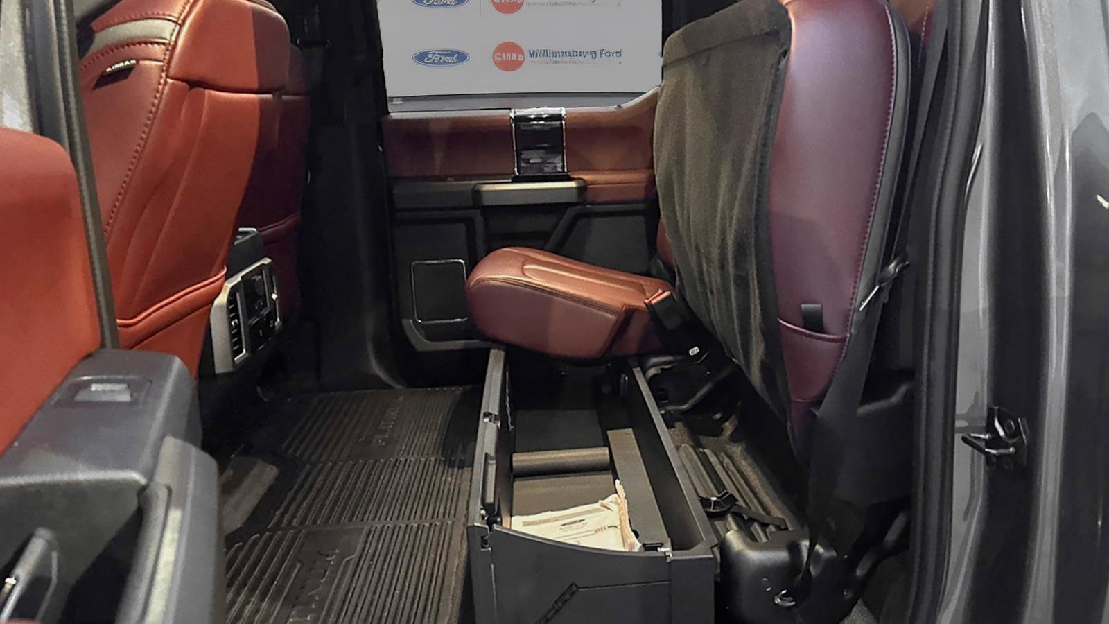 Certified 2022 Ford F350 Platinum w/ FX4 Off-Road Package image 8