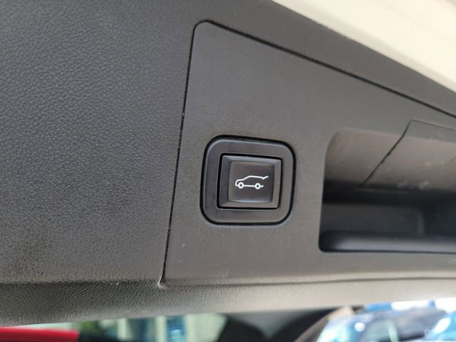 Used 2022 Cadillac XT5 Premium Luxury FWD image 30