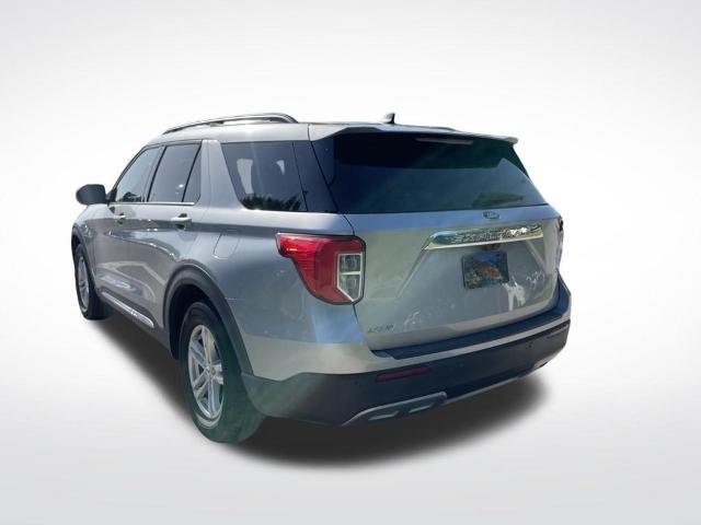 Certified 2023 Ford Explorer XLT w/ Equipment Group 202A RWD image 5