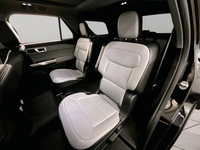 Certified 2021 Ford Explorer XLT w/ Equipment Group 202A AWD/4WD image 24