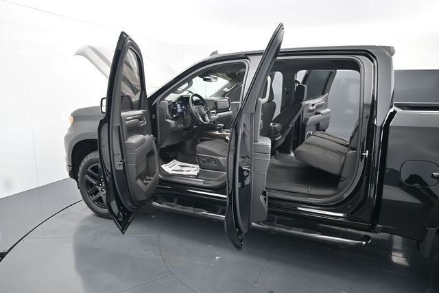 Used 2025 Chevrolet Silverado 1500 RST AWD/4WD image 14