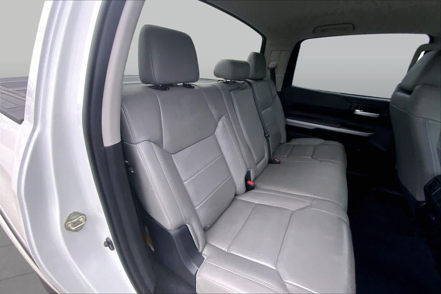 Used 2020 Toyota Tundra SR5 w/ SR5 Leather Package RWD image 20