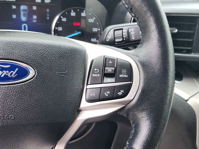 Certified 2022 Ford Explorer XLT w/ Equipment Group 202A AWD/4WD image 32