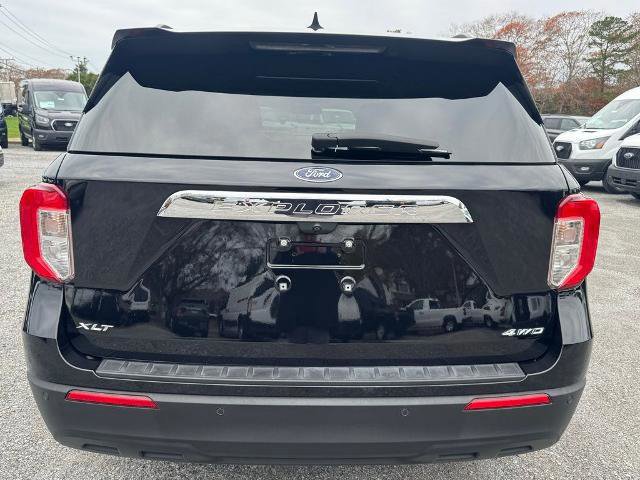 Certified 2022 Ford Explorer XLT image 3