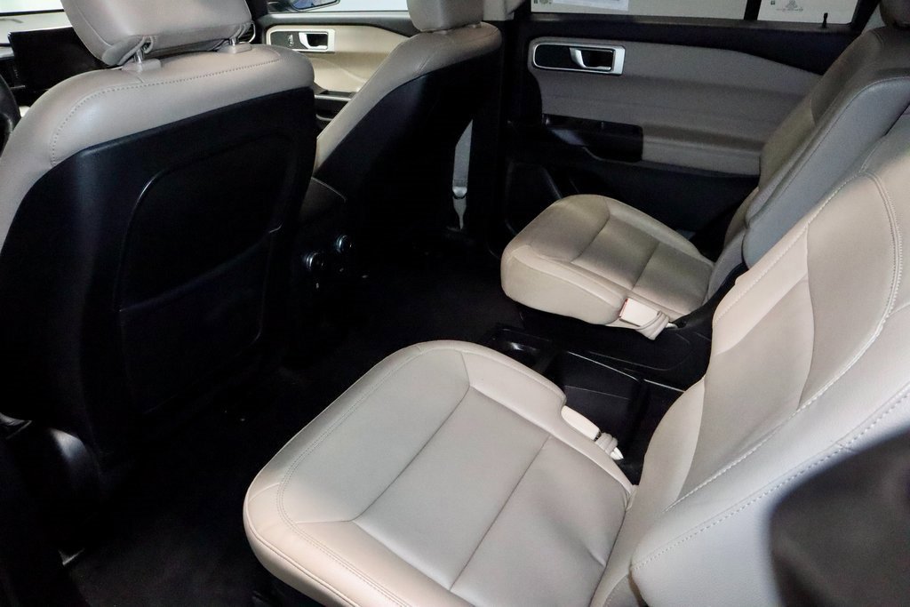 Certified 2020 Ford Explorer XLT w/ Equipment Group 202A image 22